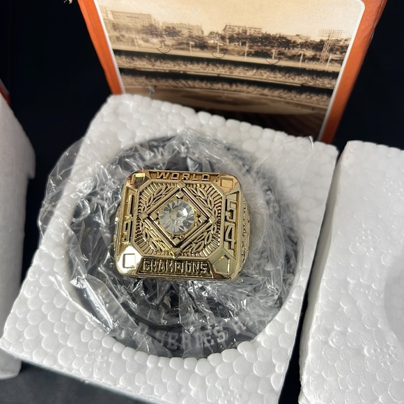 San Francisco Giants 1954 World Series replica ring lot of 2 - Picture 4 of 9